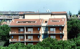Eur Nir Residence